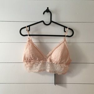 🌿 2/$15 Nude Lace Bralette